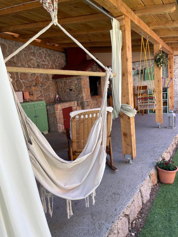 Studio Apartmani Kremic Karlobag Buitenkant foto