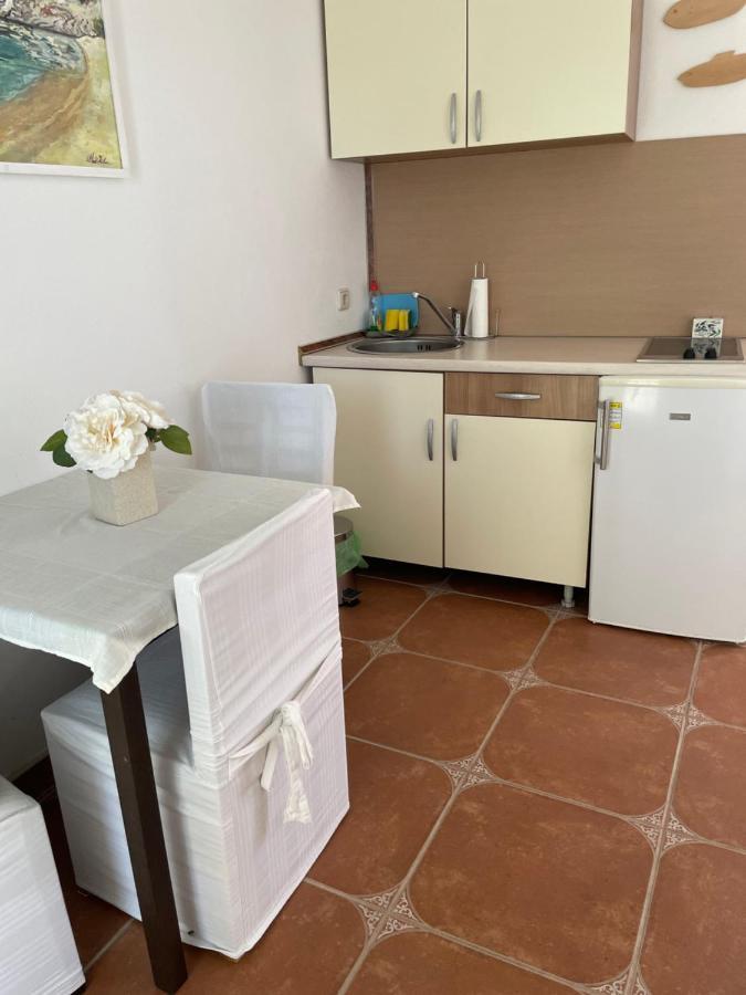 Studio Apartmani Kremic Karlobag Buitenkant foto