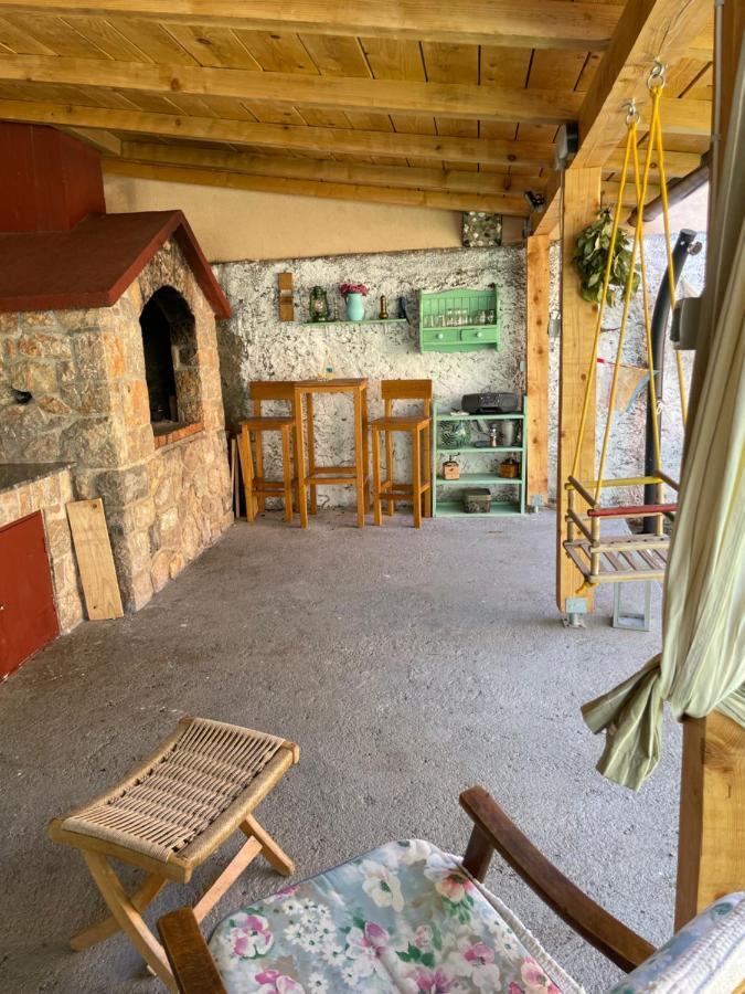 Studio Apartmani Kremic Karlobag Buitenkant foto